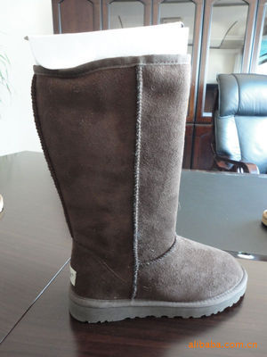 批發(fā)麂皮絨雪地靴 品質(zhì)與價(jià)格的雙重優(yōu)勢